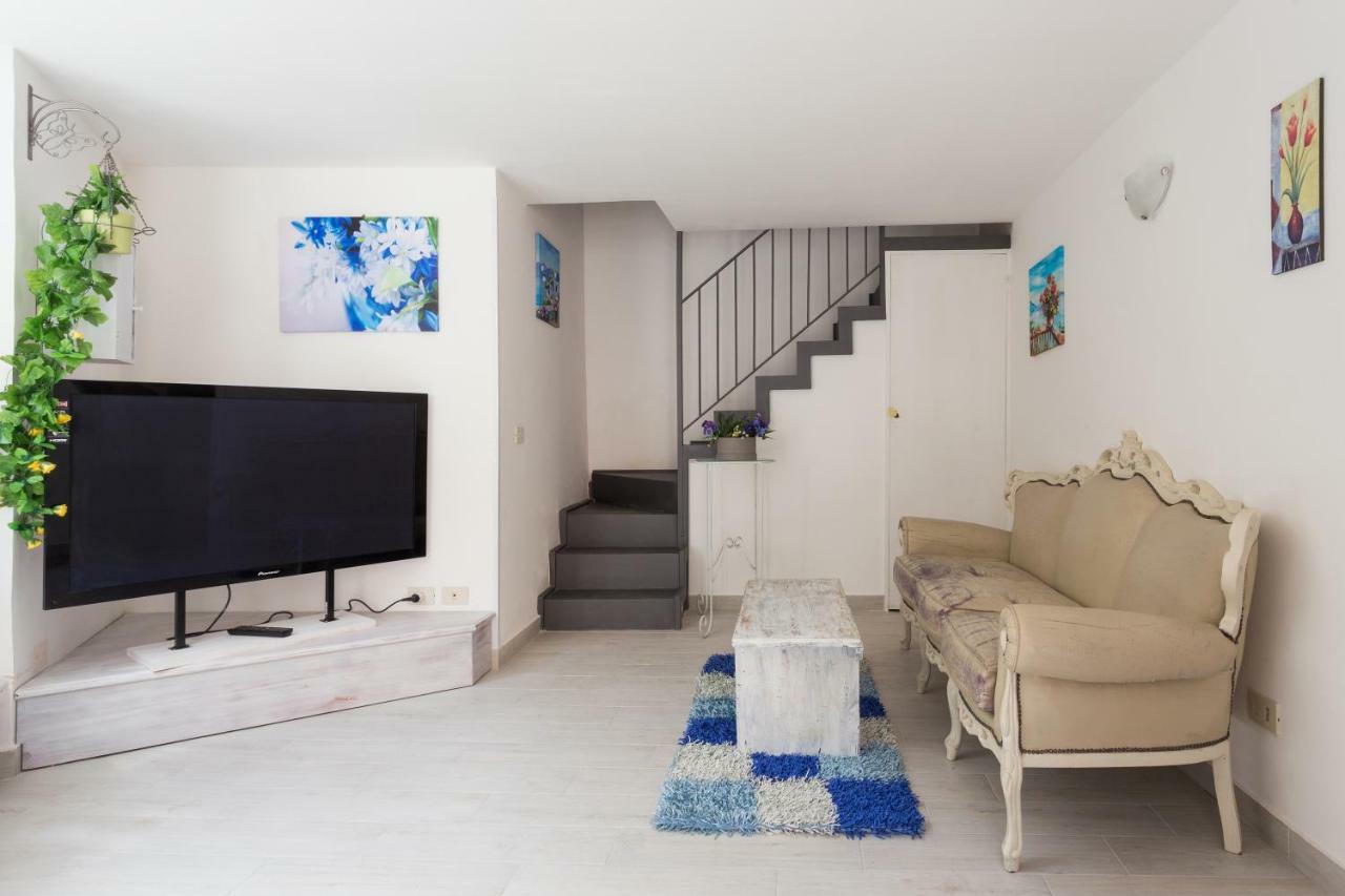 Casa Vacanze Di Gio Катания Экстерьер фото